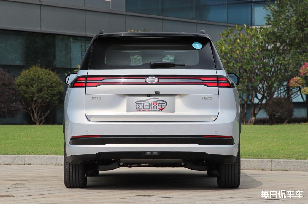 限时10.48万起 埃安i60增程续航足 行驶品质更好