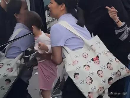 任重孙骁骁一家三口被偶遇，女儿全程保姆照顾，两人路人缘都挺差