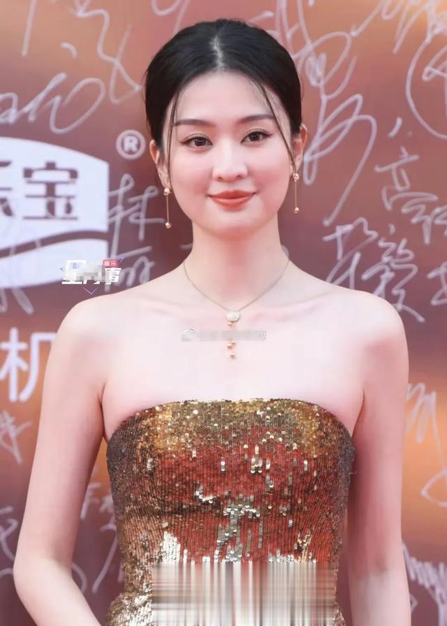 疯传！阿sa米兰时装周全程高能，精彩超乎想象