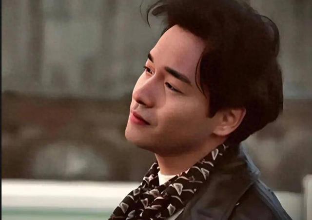 王晶爆张国荣跳楼内幕！抑郁症只是一方面，受内地金主影响最大