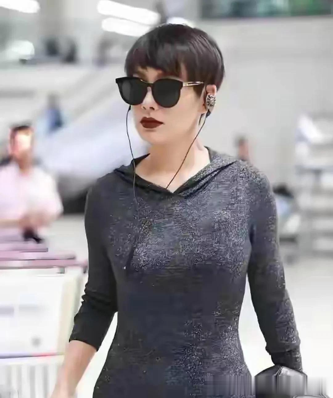 宁静这身材谁能顶得住，网友说终于理解汪峰的难言之隐，为什么？