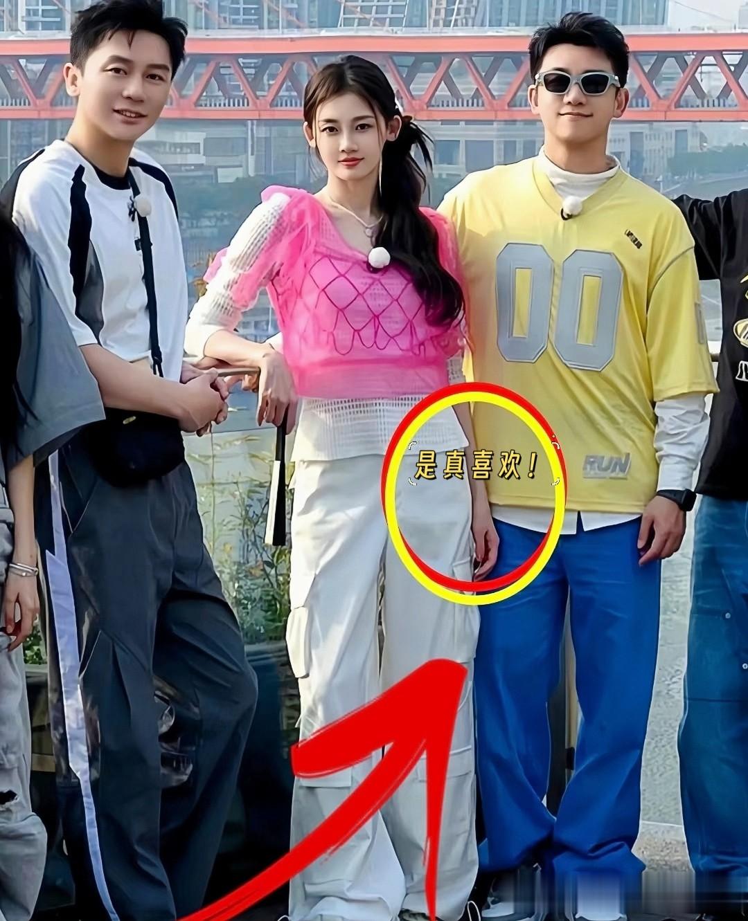 郑恺苗苗为什么不敢承认三胎的存在？或许与郑恺录制《跑男》有关