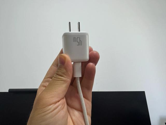 你的手機充電器多久沒有拔出了？