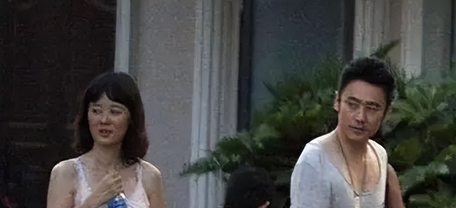 吴秀波做梦也没想到，自己曾嫌弃的糟糠之妻，如今竟成他唯一靠山