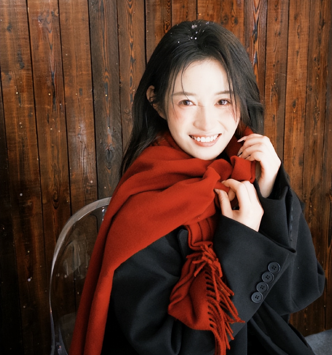 庞铮主持翻车：星光大赏变尴尬现场，选择性道歉再惹争议