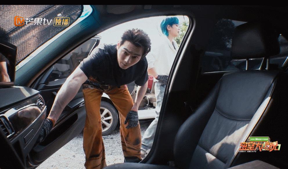 既胆子小,又全程闭眼玩,还自以为是,他上《密逃7》干嘛来了?