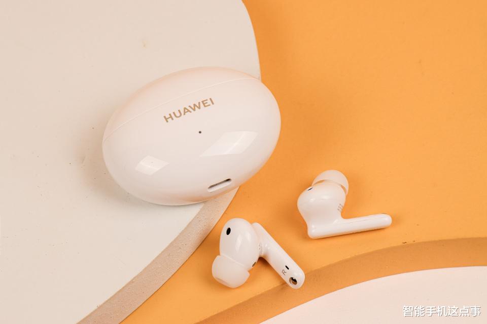 華為手機三折疊迭代：9月見！Mate80系列：攜新雙層屏幕年底見！