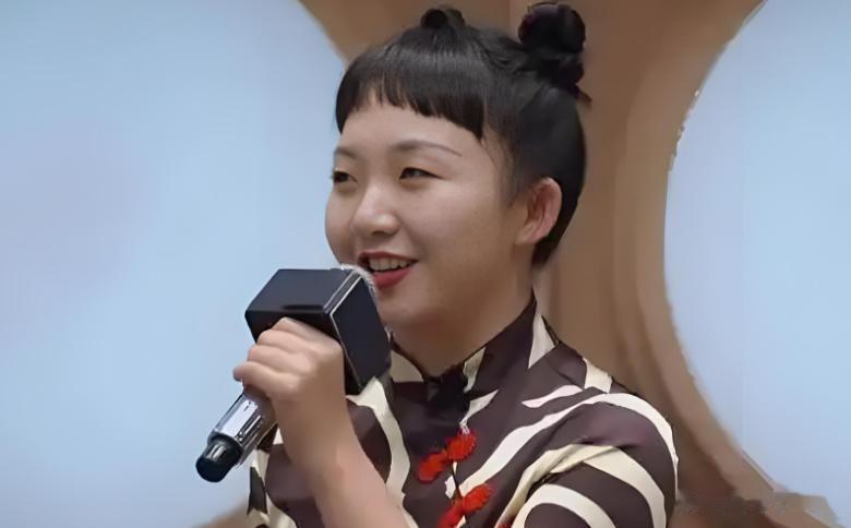 炸裂!辣目洋子北京拍戏现场被拍, 网上传言她身材肥胖惹争议!