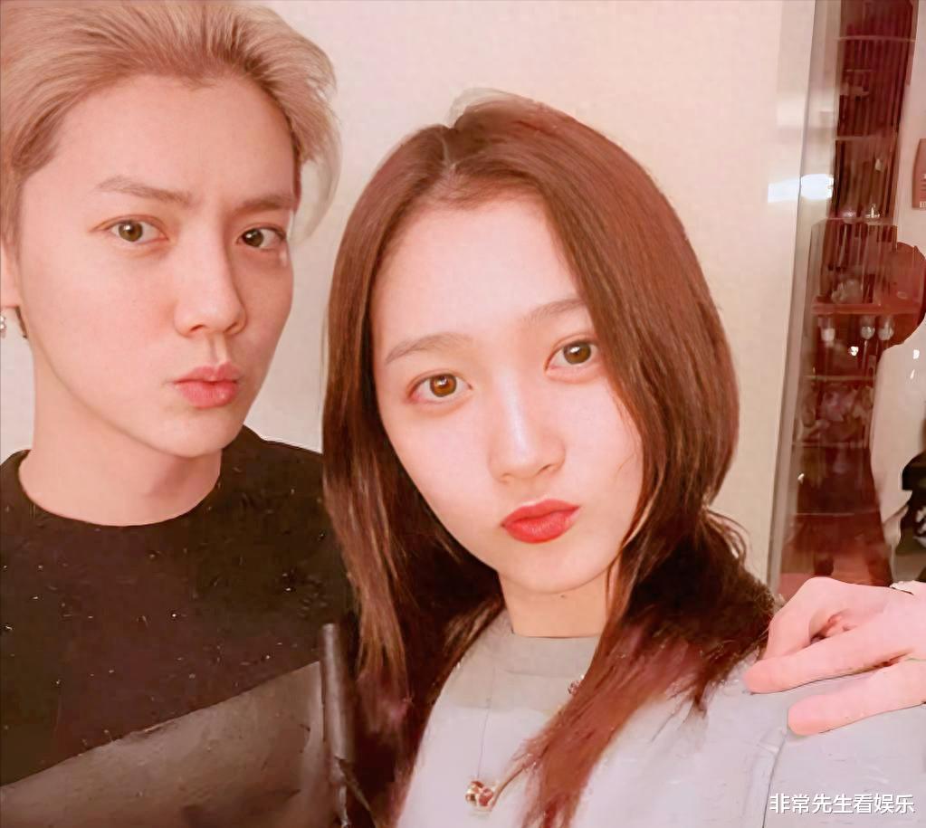 关晓彤分手后变了,米兰买醉,还曾晒比基尼照,鹿晗关注韩国美女歌手