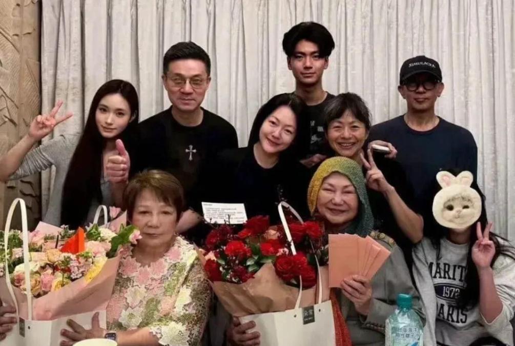 具俊晔私下状态被曝,瘦到S家心疼,大S的两个孩子无人关心