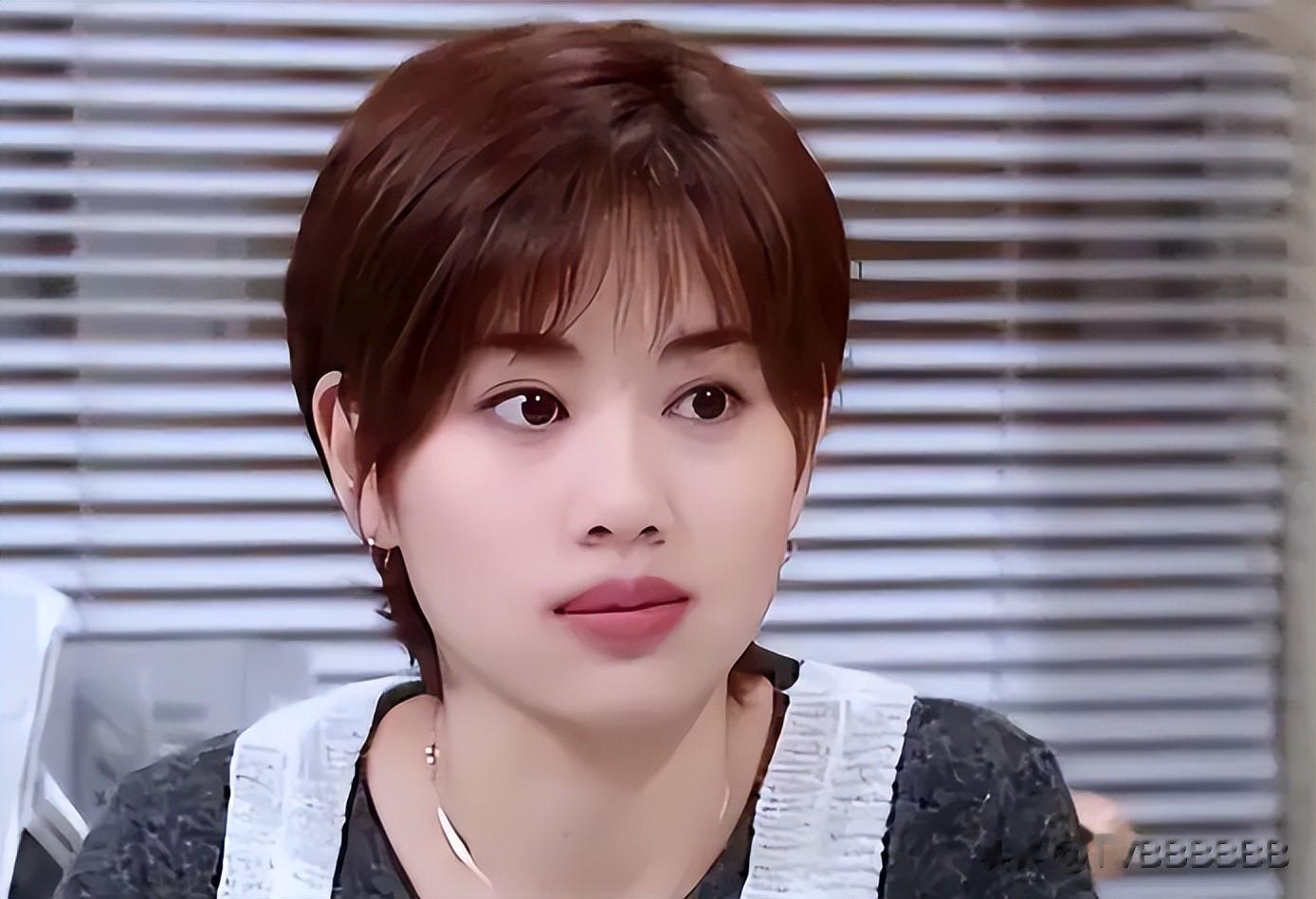 前TVB花旦命运多舛，因无法生育婆媳关系恶劣，夫妻至今未办婚礼