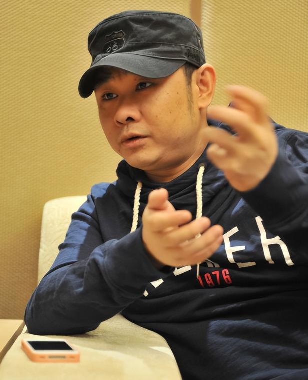 官媒发文,揭开刀郎真实处境,难怪他哽咽落泪,突然理解了云朵