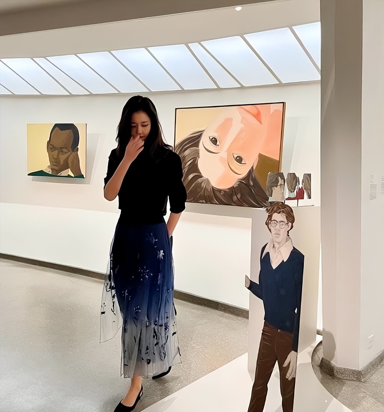 “地表最强小三”！48岁拿下百亿老头却说：我对钱根本没兴趣