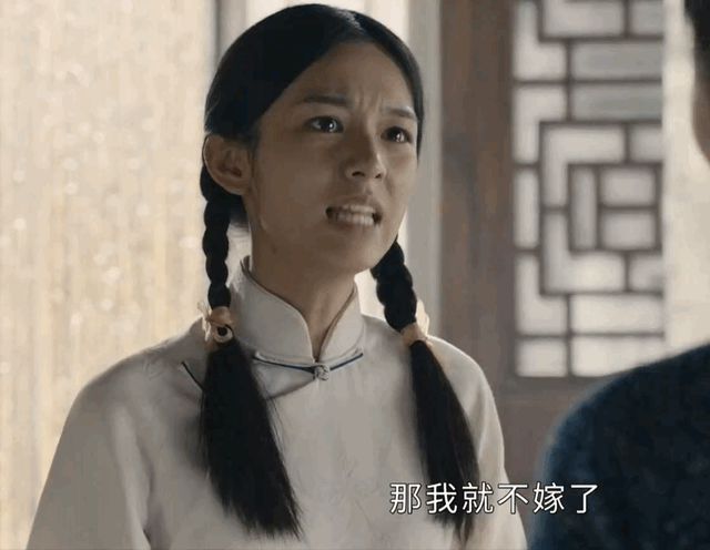 演“恶女”一夜爆红,又搭遍圈内顶流,可长得再美,她还是被毁了