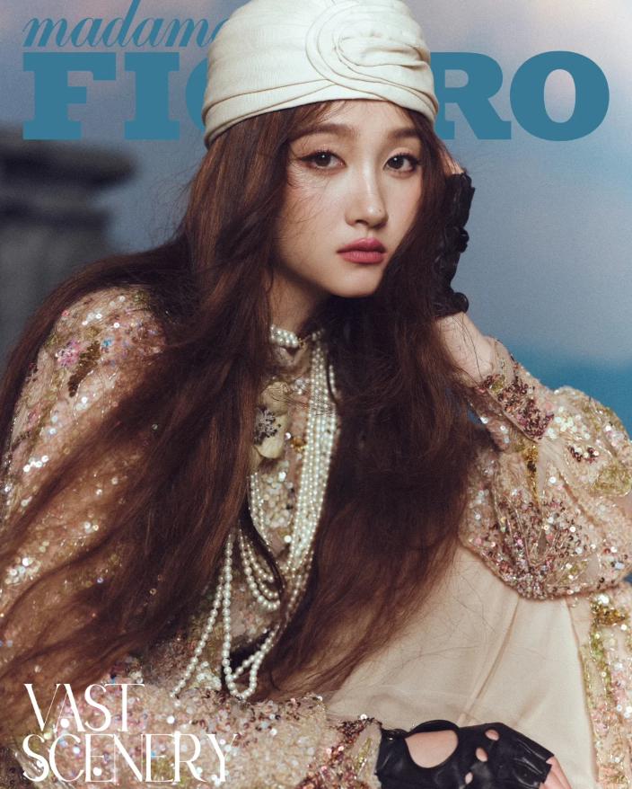 娱乐圈满族美女图鉴：每一位都貌美如花，谁最令你意想不到？