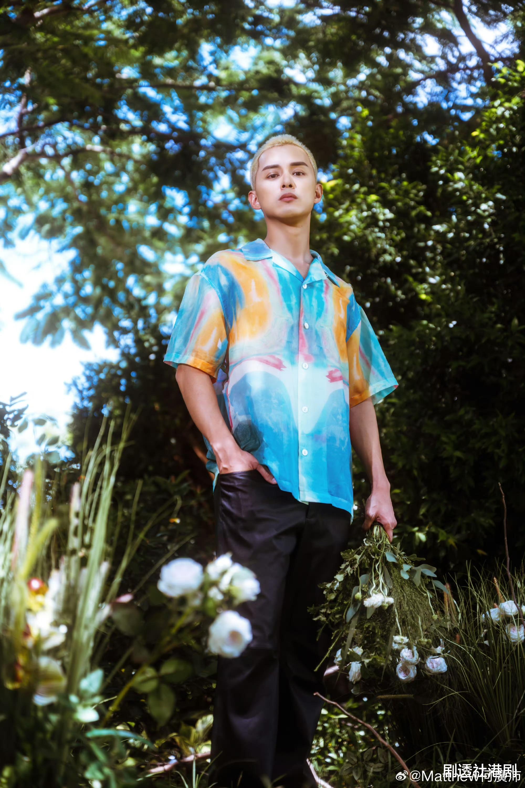 恭喜!TVB力捧小生创立新品牌做老板,不久前向二婚女友求婚成功