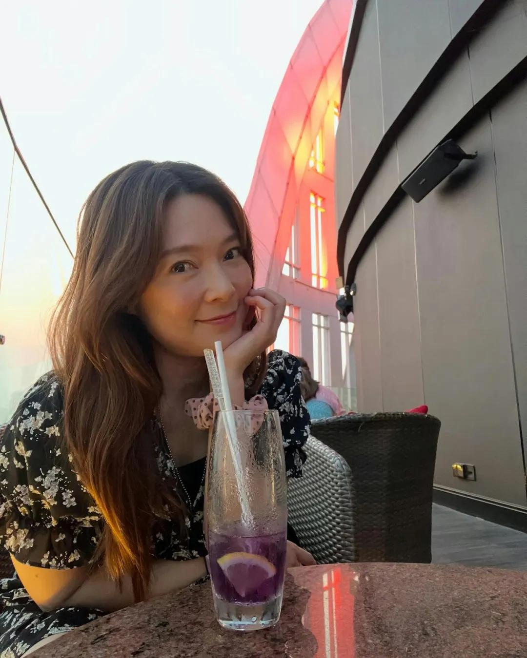 前TVB女星首度回应前夫与港姐冠军父女恋,现专心工作避谈感情事