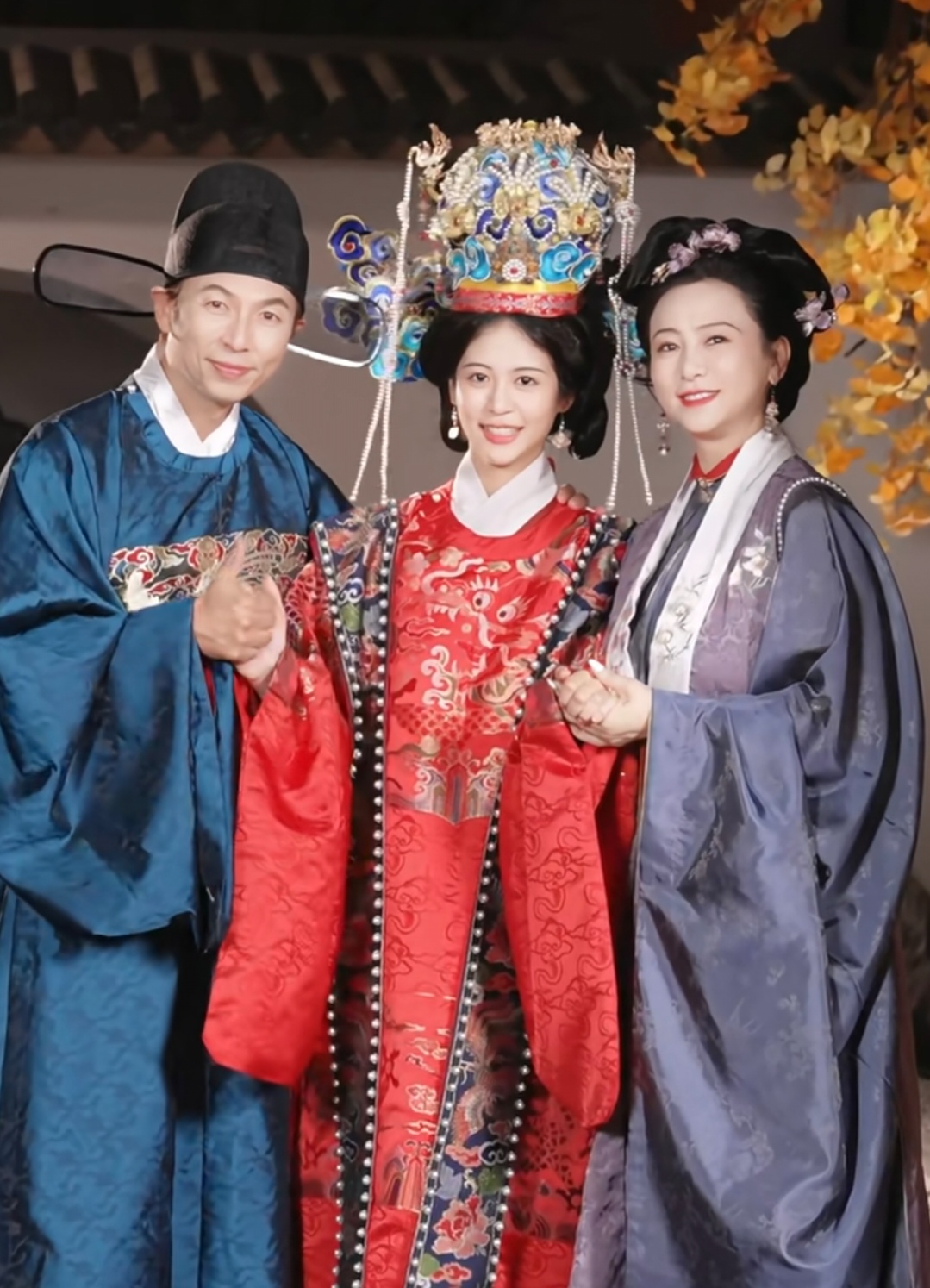 翁虹时隔2年回洛杉矶的家,和老公逛吃逛喝,分居3年仍然很恩爱