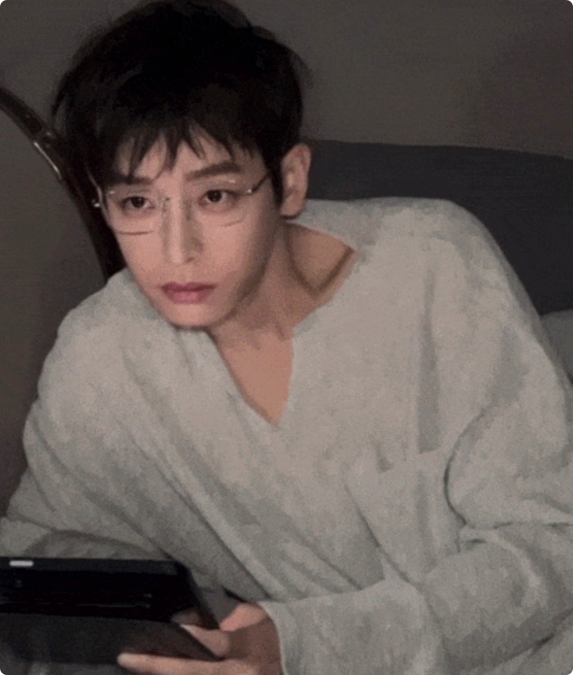 离开黄磊的饭，彭昱畅直接爆改法拉利！这颜值是内娱下一个待爆顶流？