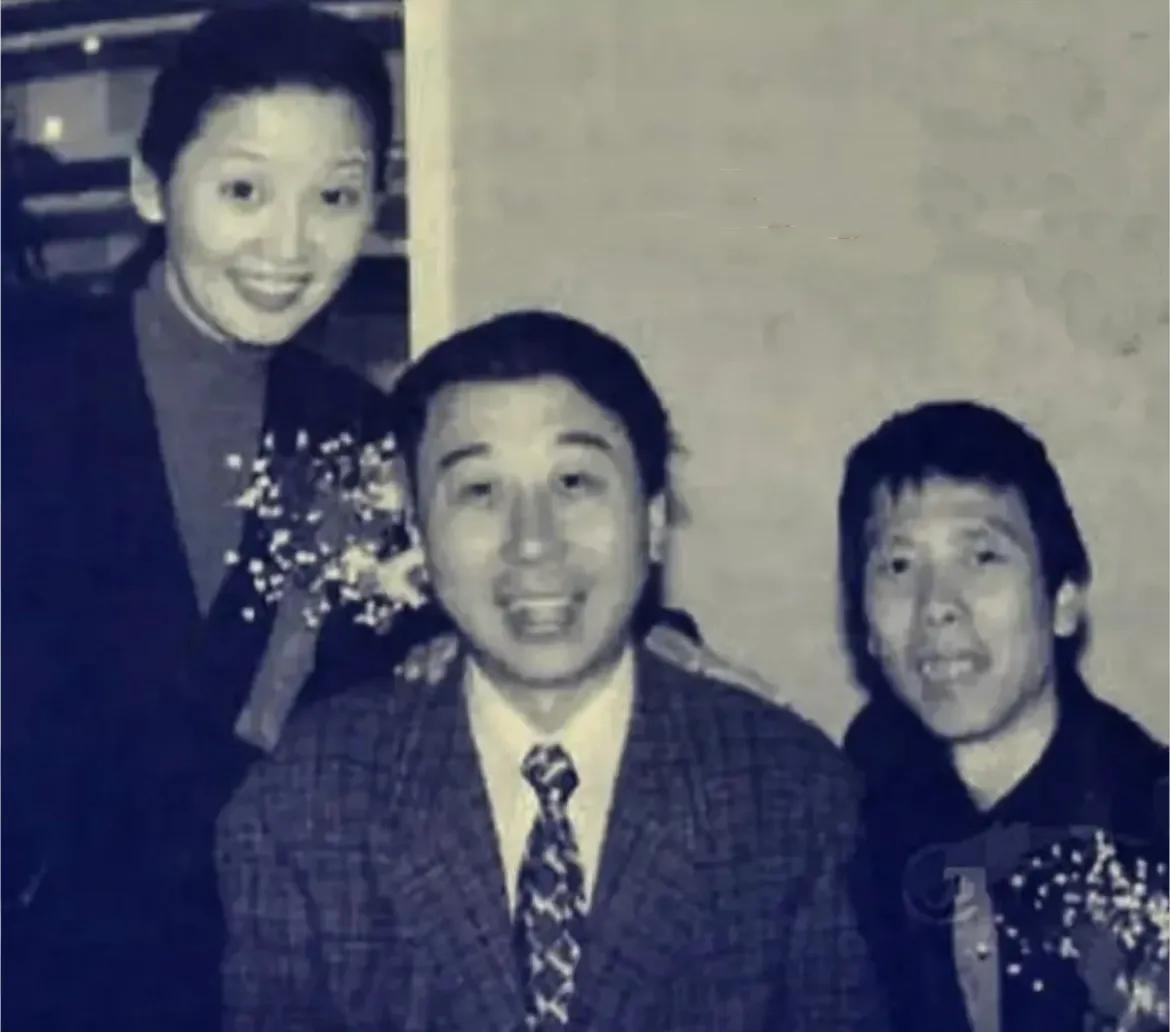 徐帆没想到,费心养了18年的女儿,也开始帮她保全婚姻的“体面”