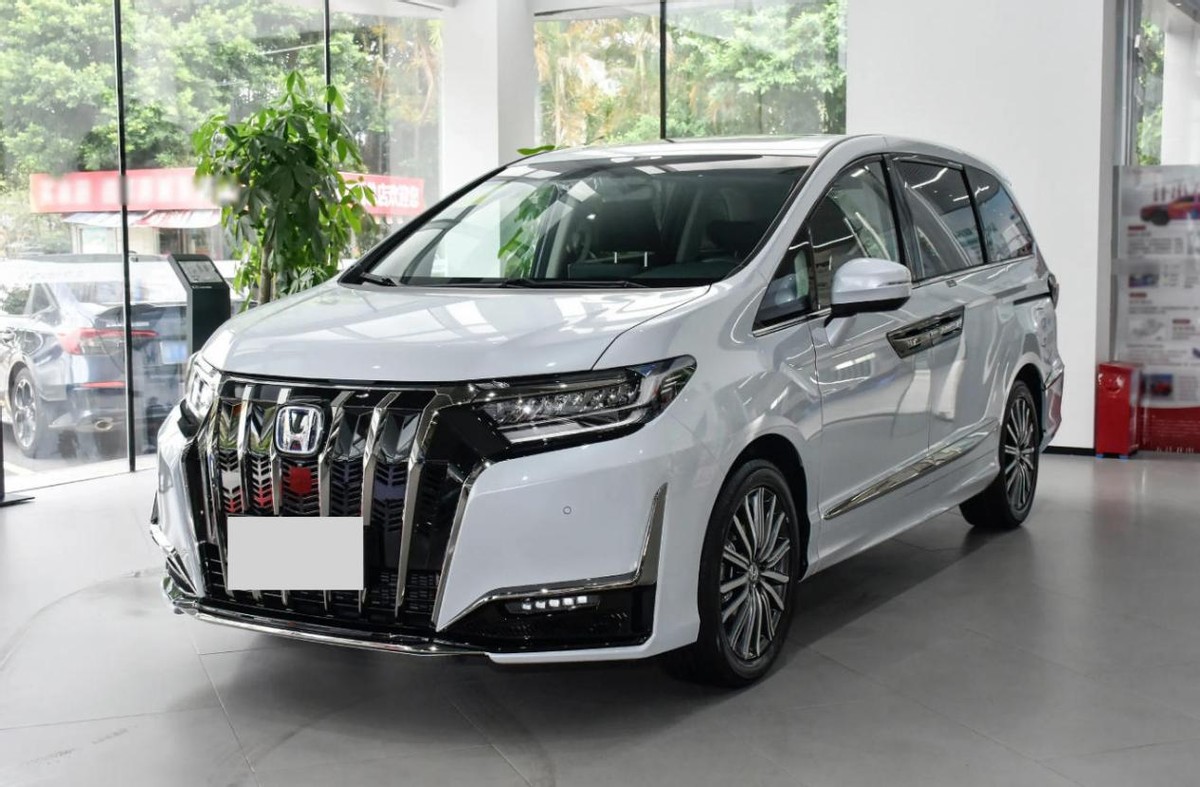 东风本田终于妥协！新款艾力绅官降3万上市，配置升级，销量能涨？