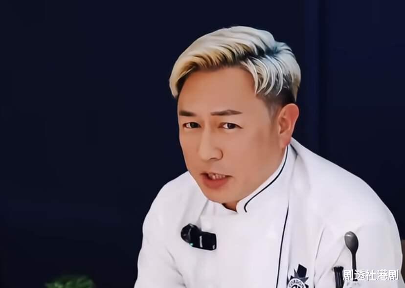 香港知名男星罕见录制短视频，身材发胖显油腻，顺利走出容貌焦虑