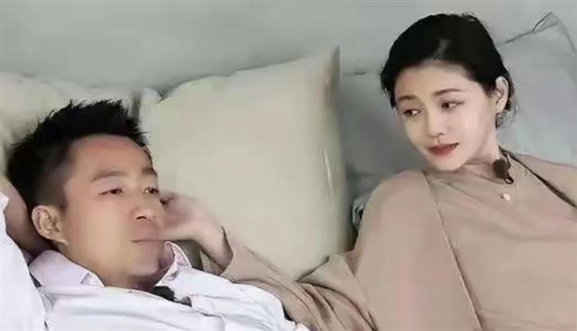 哭了！大S遗愿公开，才明白和汪小菲这十年的婚姻他俩有多相爱！