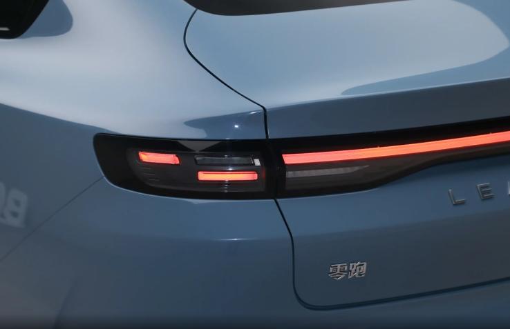 零跑又出新品，车长近4米8，配激光雷达，不到10万期待吗？