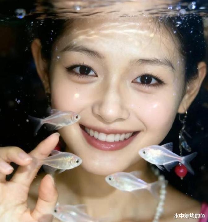 小S录音情绪崩溃，S妈露面眼睛哭肿让人心疼，S家的大型连续剧依旧没有大结局