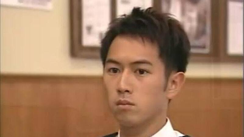 前TVB艺人陈键锋泰国学厨以第一名毕业 上台领奖意外曝光仍有肚腩