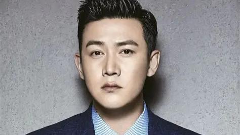 侯亮平和男大佬传绯闻