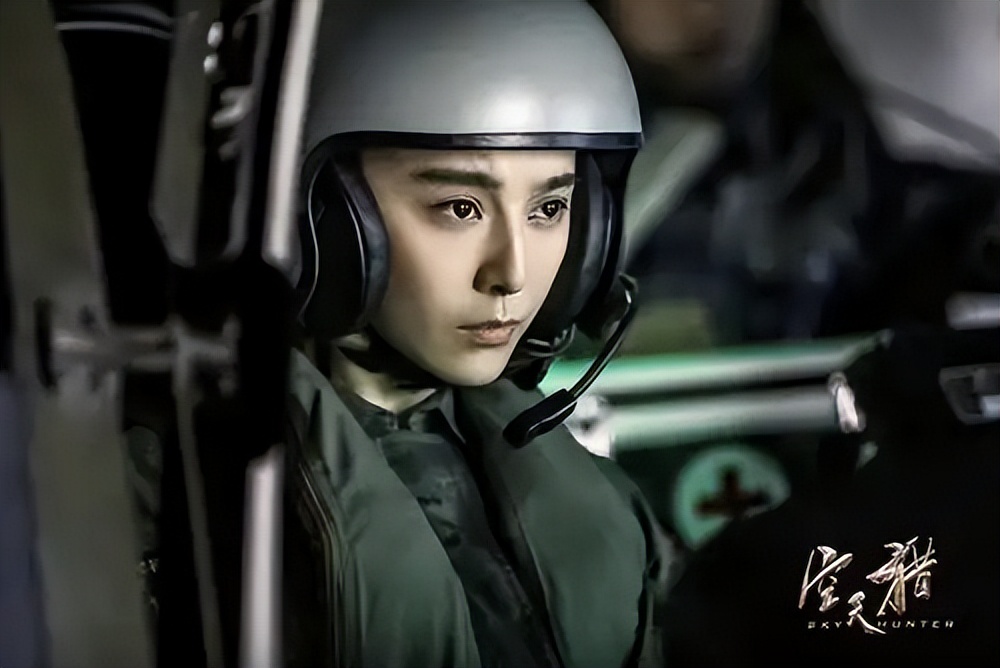 和范冰冰分手六年后!挤不进鹿晗合照的李晨,意外暴露了真实处境