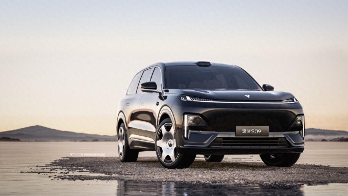 大六座SUV选购终极拷问：为何懂车的人都选深蓝S09而不是银河M9？