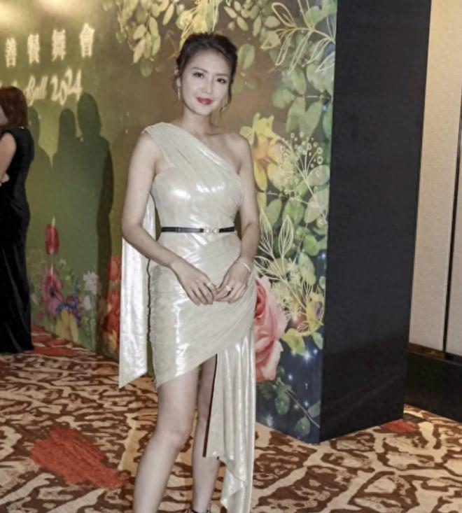 陈庭欣最近在活动后台被问感情状况的时候，有一个很微妙的停顿