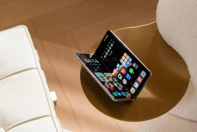 618大促折叠屏怎么选？Deepseek教你入手华为Mate X6