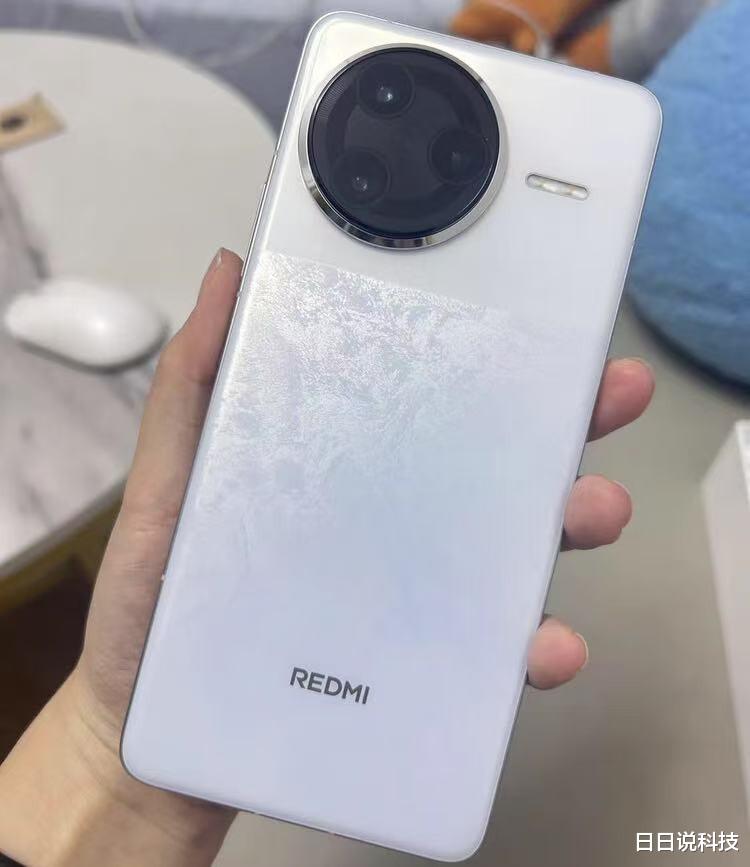 16GB+512GB+骁龙8至尊版,跌至2805元,小米交了份“满分答卷”