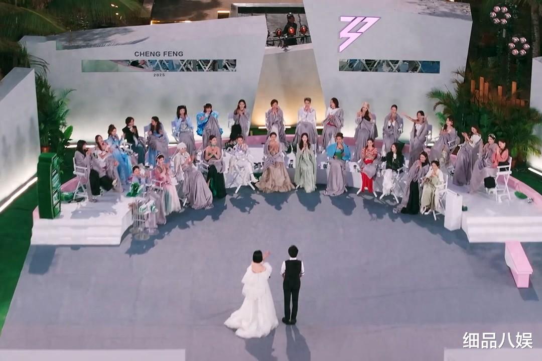 《浪姐6》颜值榜前7名出炉，流量小花各有不足，琼女郎才是天花板