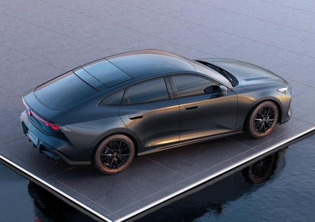 第三代长安UNI-V内饰曝光，配悬浮中控大屏，精致+运动