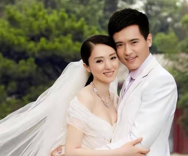 狗仔疑曝董璇黑历史,和金主分开后和高云翔闪婚,男方被唐嫣抛弃