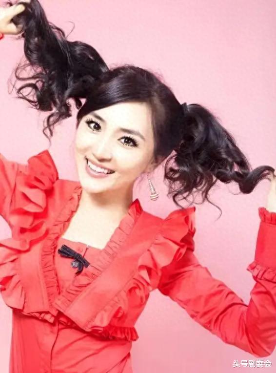 吃着中国饭砸中国锅！知名女演员公开辱华，曾被传是谢霆锋小三