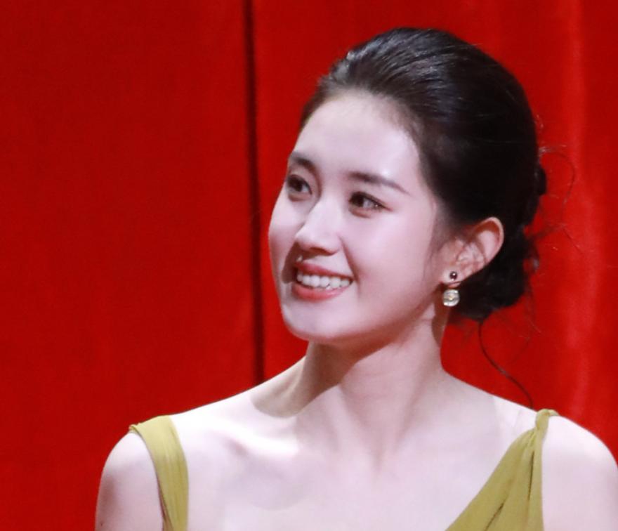 国剧盛典这一夜，充气脸、妆容夸张，长短剧演员仍有壁！