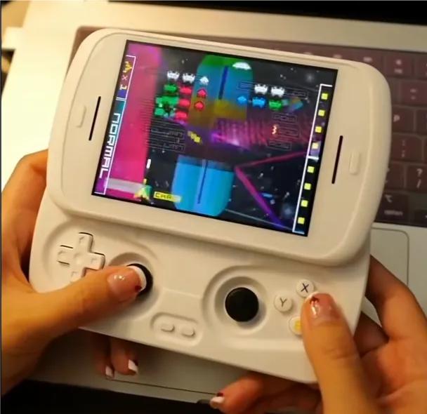 安卓系統加滑蓋設計，國產掌機玩出了新花樣