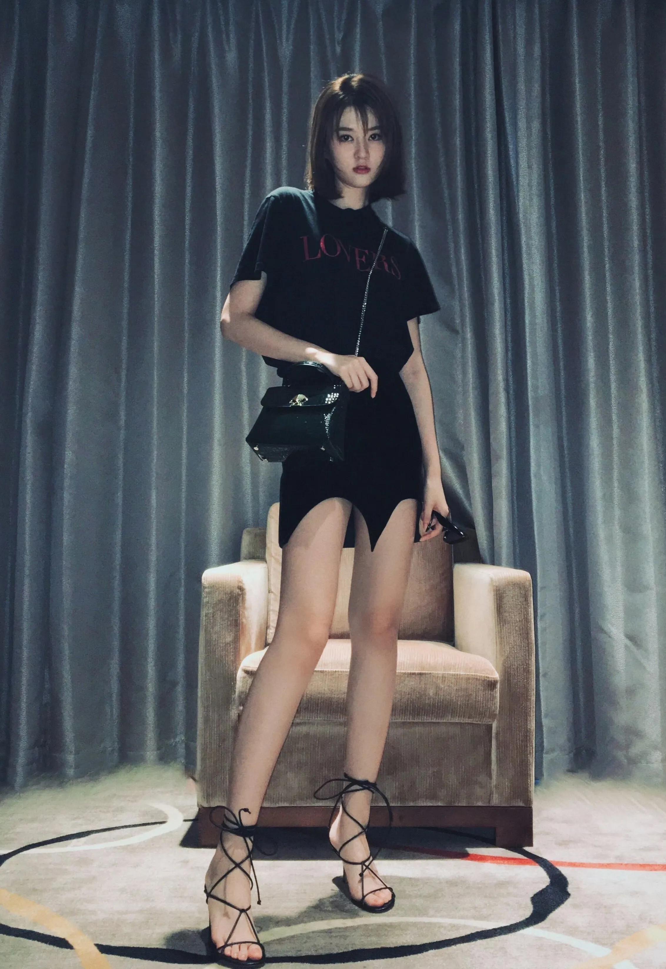 乔欣性感美腿,绝了