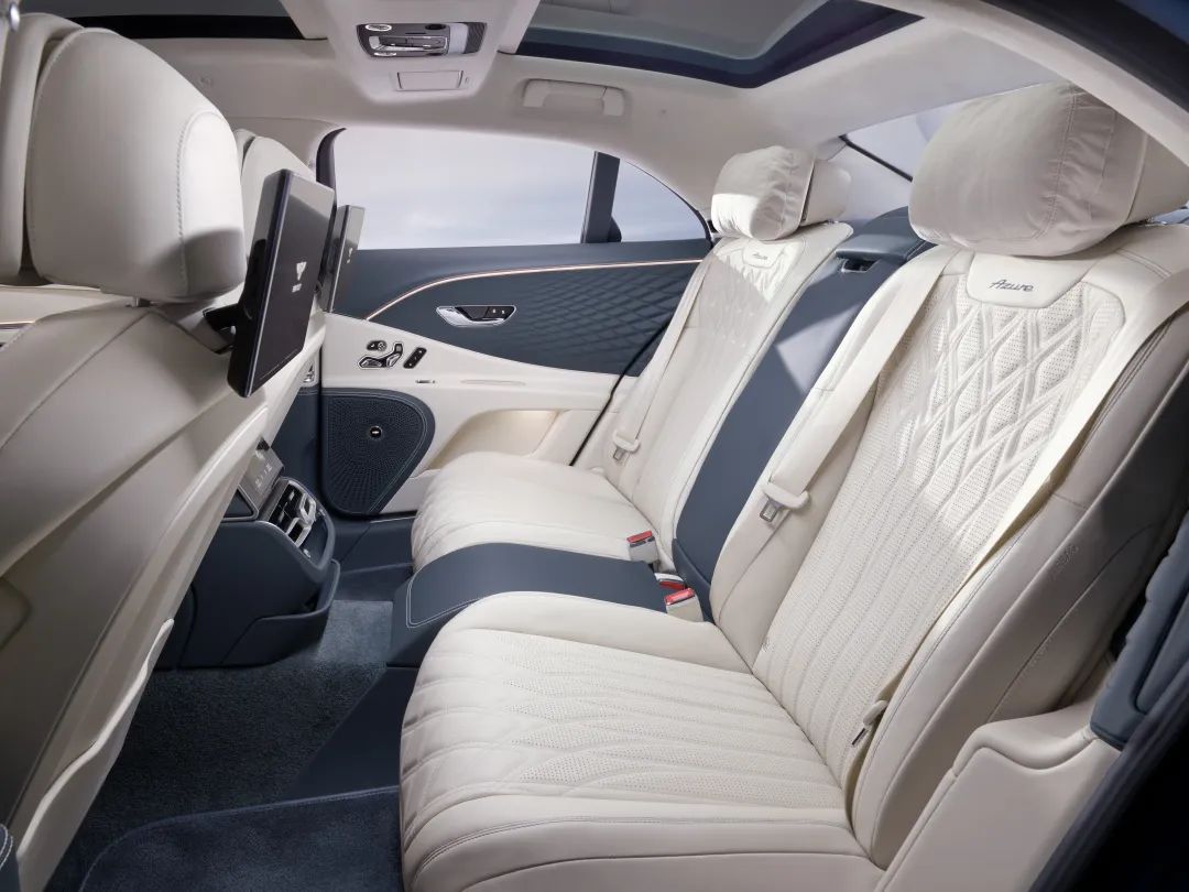 宾利推出全新欧陆GT和飞驰车型