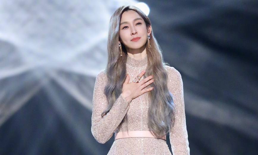 舞台大翻车，她最后的体面也没了？