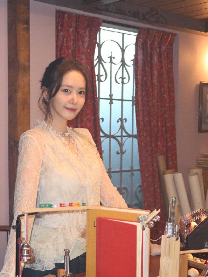 林允儿圣诞系美图