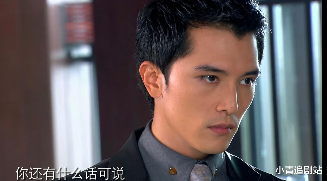 发型影响颜值!演完《异人之下》再演《深情眼》,只有他无效出演