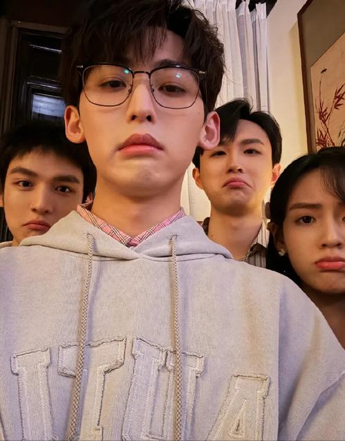 《爱你》全是高个子帅哥，张凌赫但凡拉垮点，都压不住7位男配