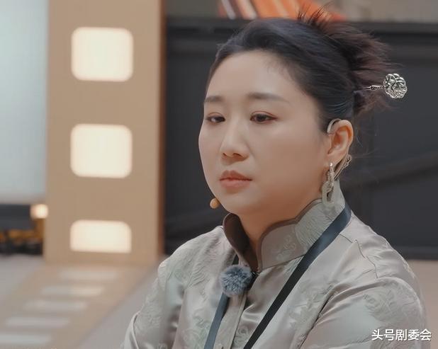 没想到，才离婚1年，傅首尔就有2个明显变化，杨幂的话得到印证