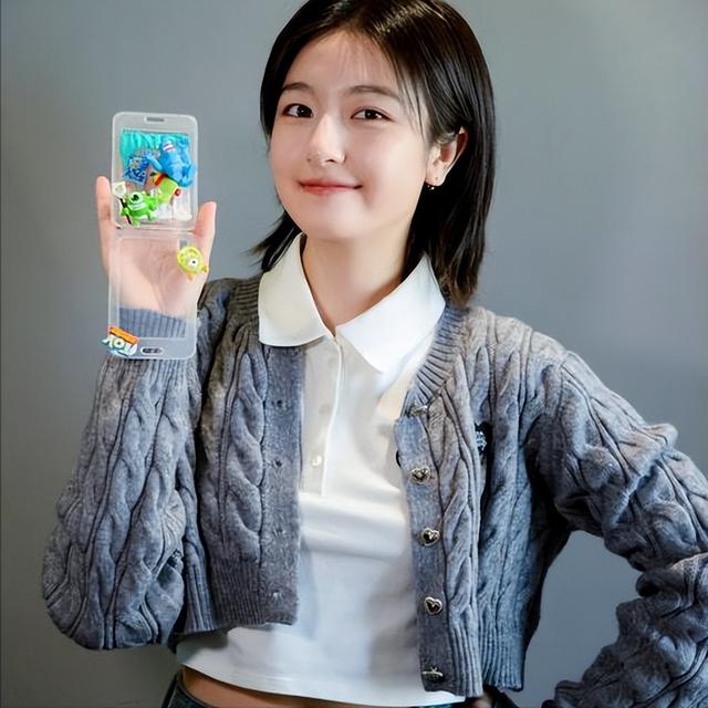 拍戏16年无人知，一朝“泳装照”火遍全网，蒋欣的话终于有人信了